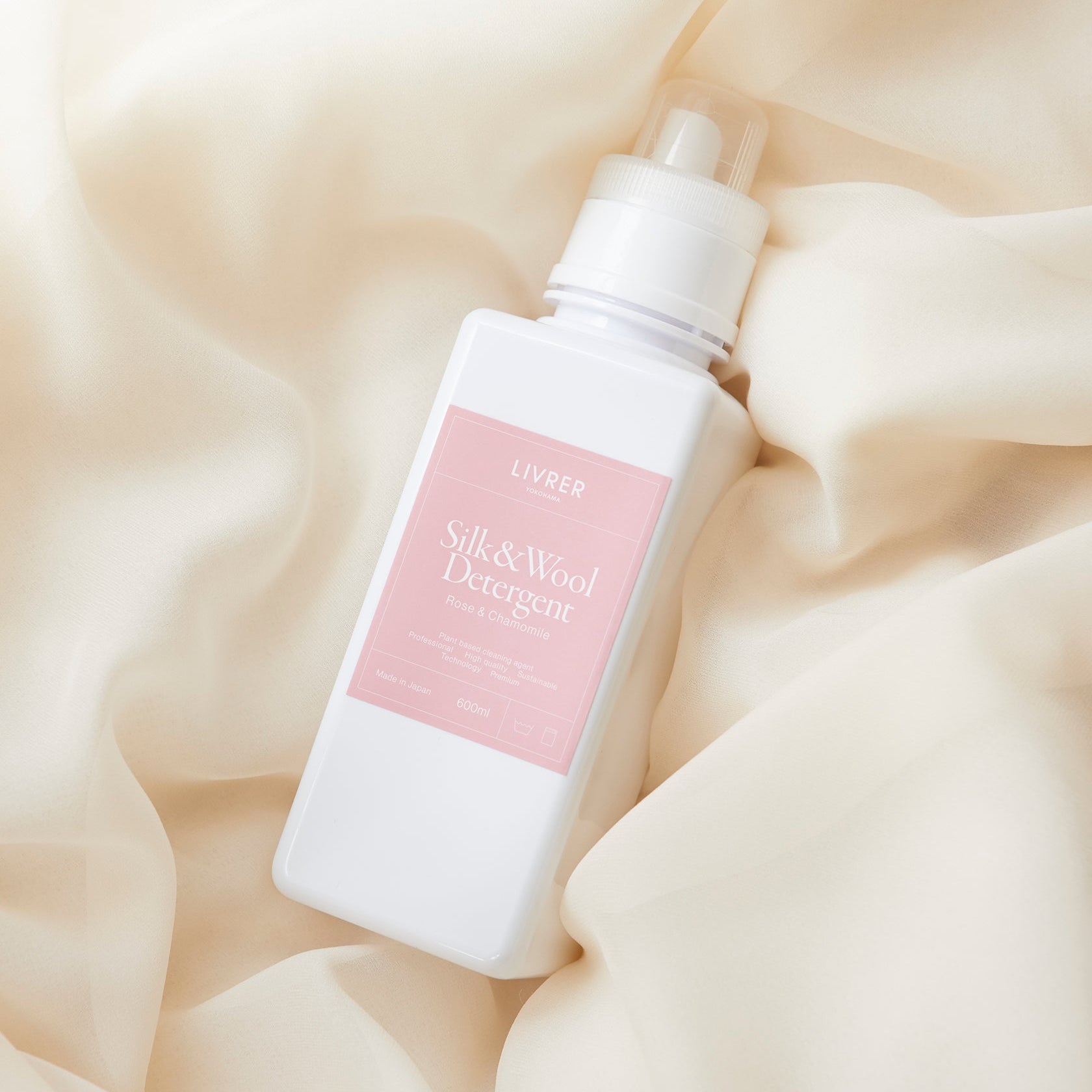 【衣替え時はここに注意！】ウール・カシミヤニットをより永く着るためのお手入れとは？